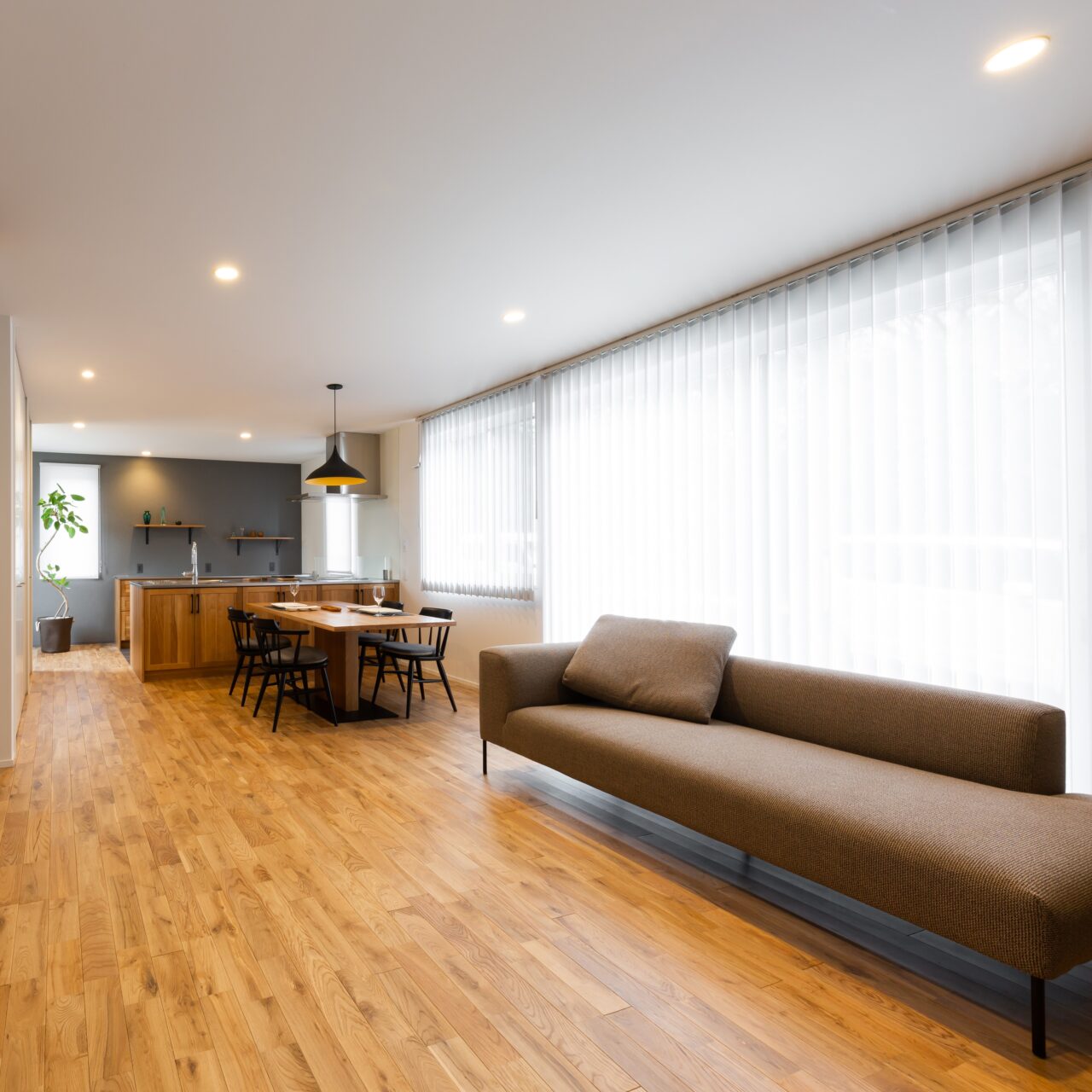 家づくり】ミニマリスト・マキシマリスト：心の豊かさを育てる家づくり：大切なもの・捨ててもよいもの区別の仕方 | 伊駒建設｜日進市  高気密高断熱の家・地熱の家