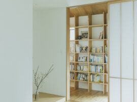 壁面をいっぱいに使った収納