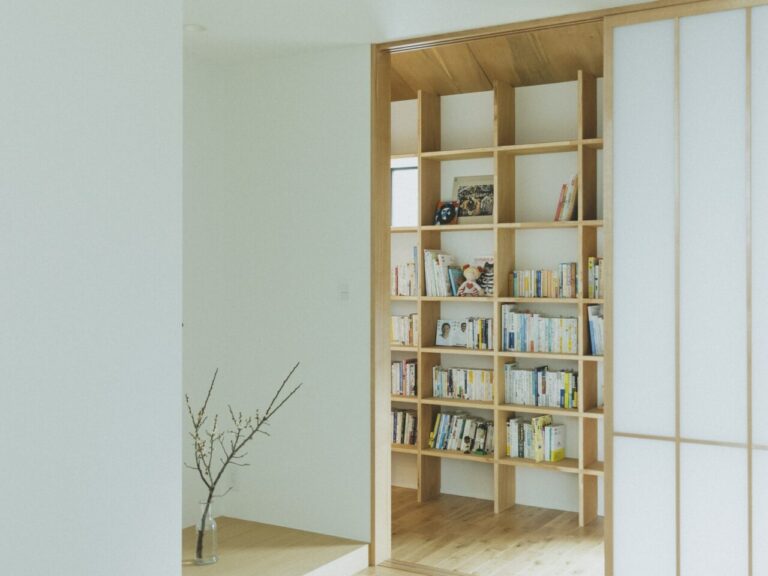 壁面をいっぱいに使った収納