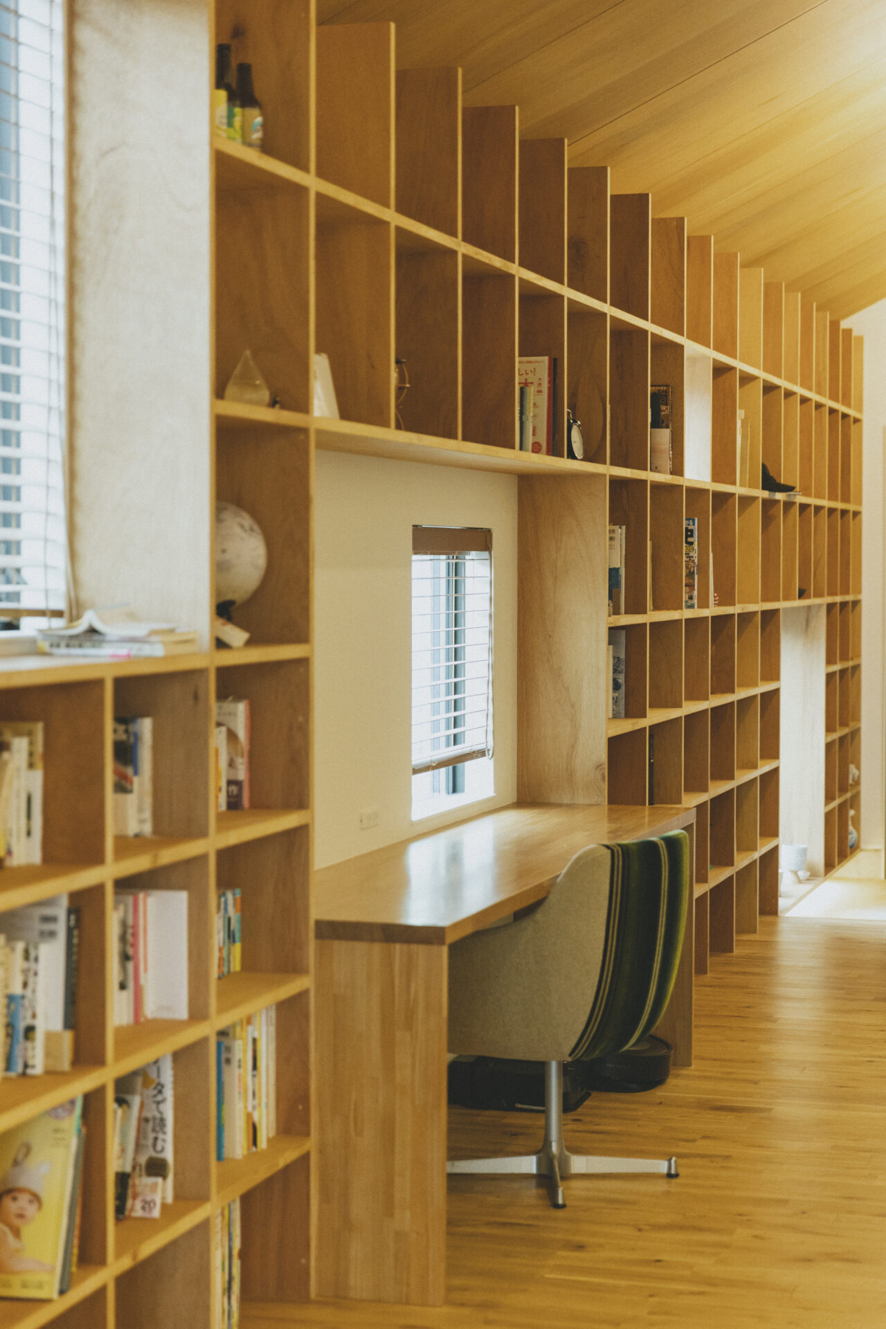 壁面をいっぱいに使った収納