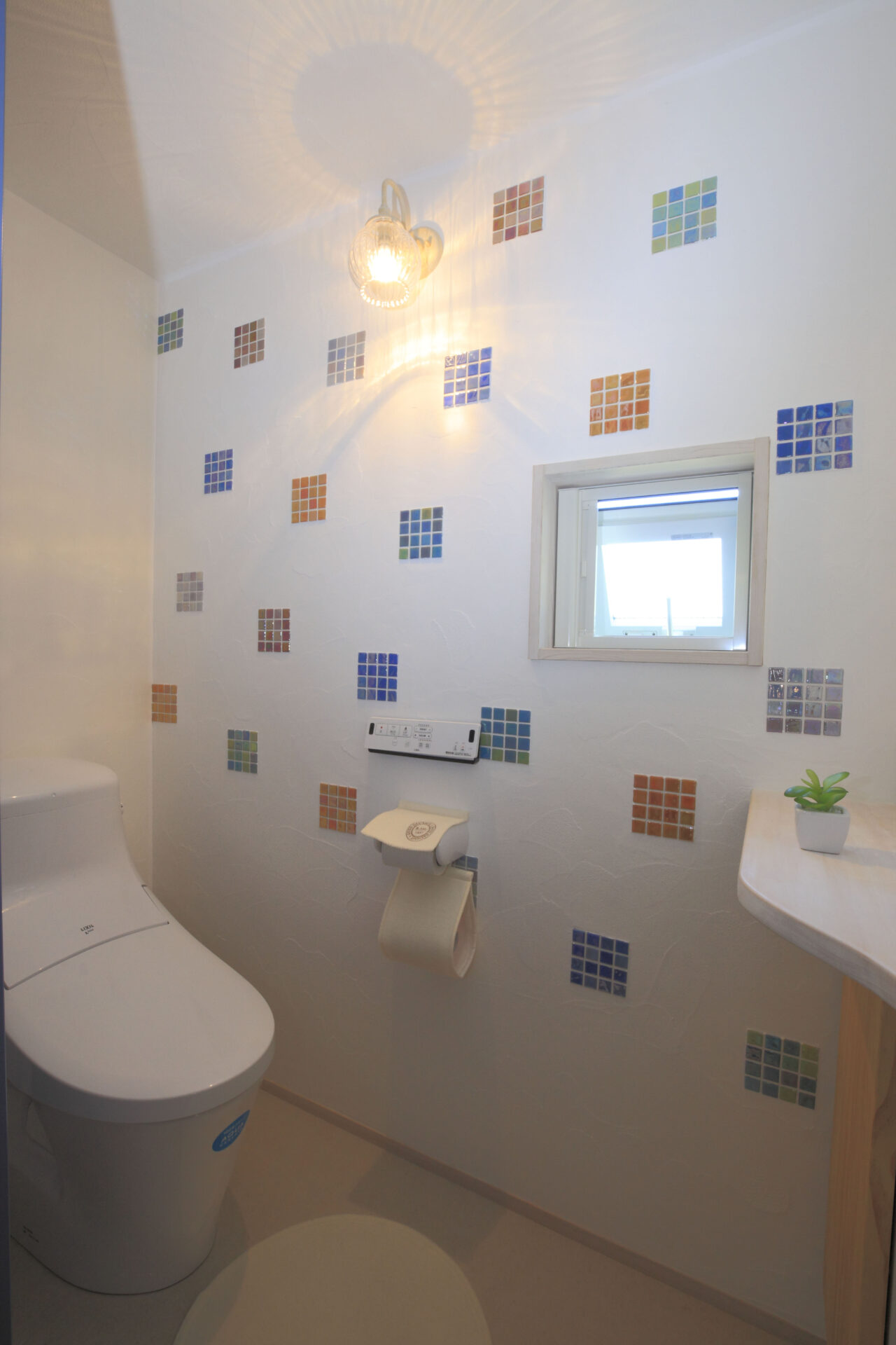 壁に設置するタイプのブラケット照明