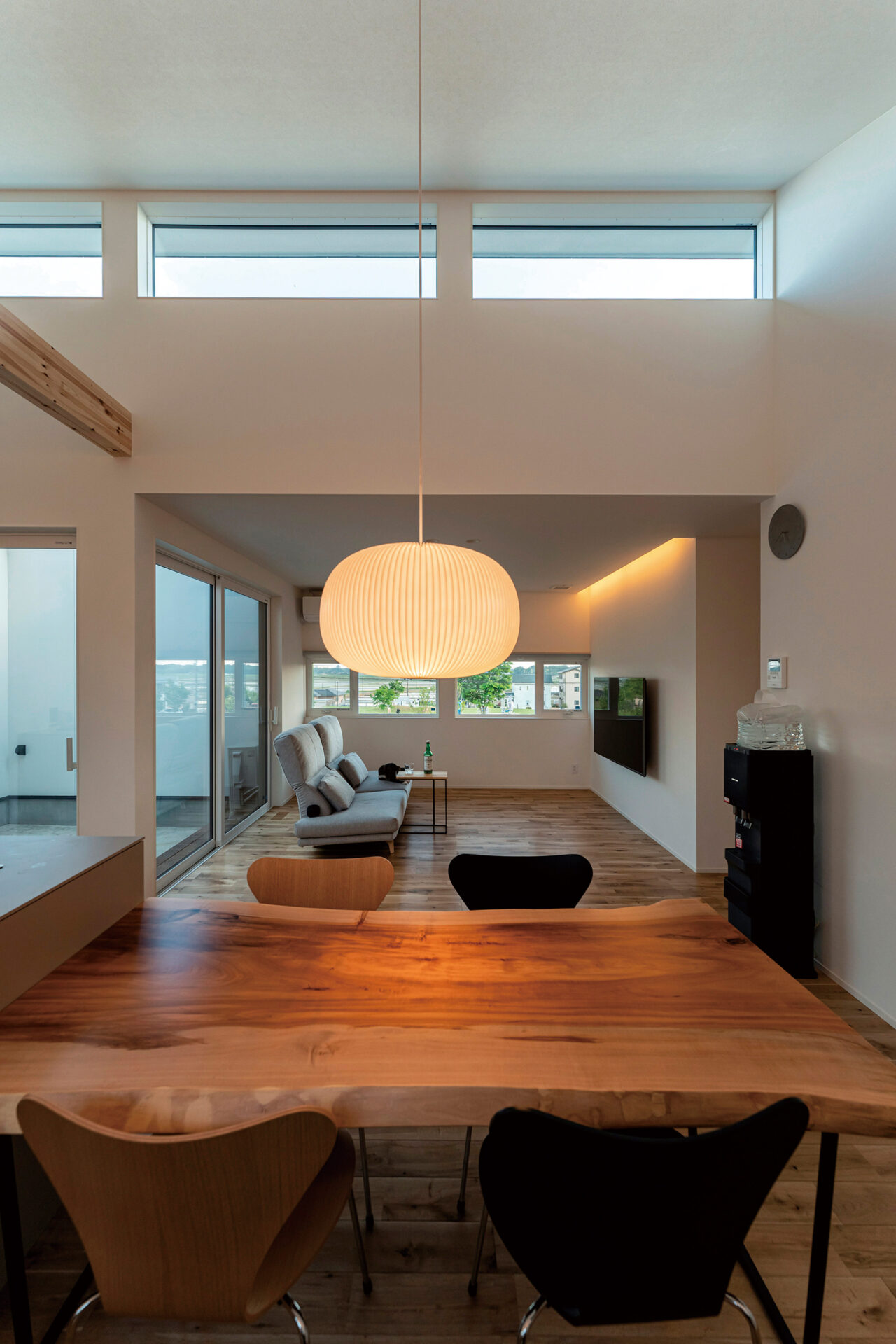 窓からの景観がいいダイニング