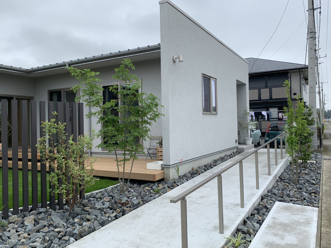 スロープと手すり