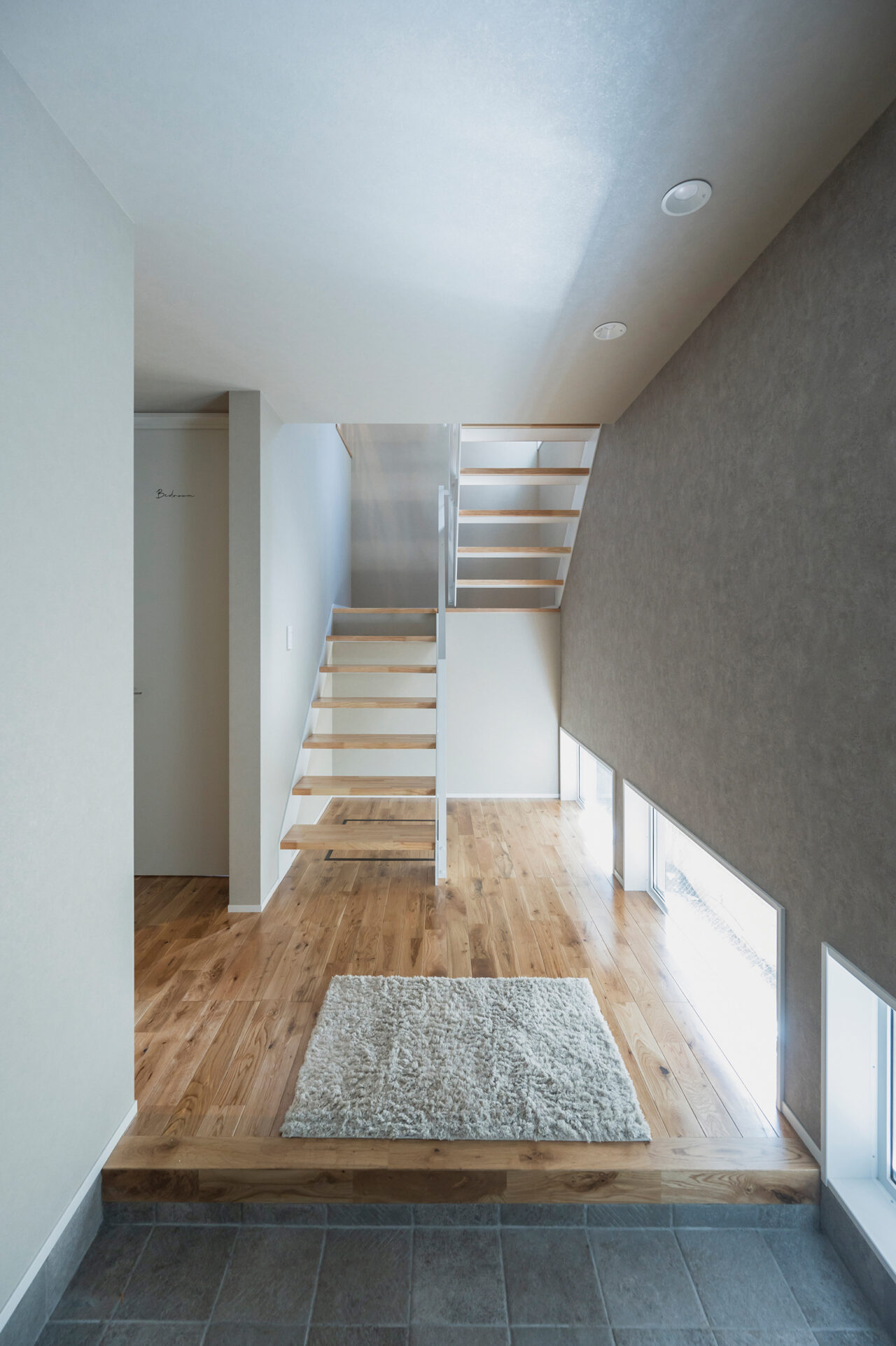 広々とした玄関