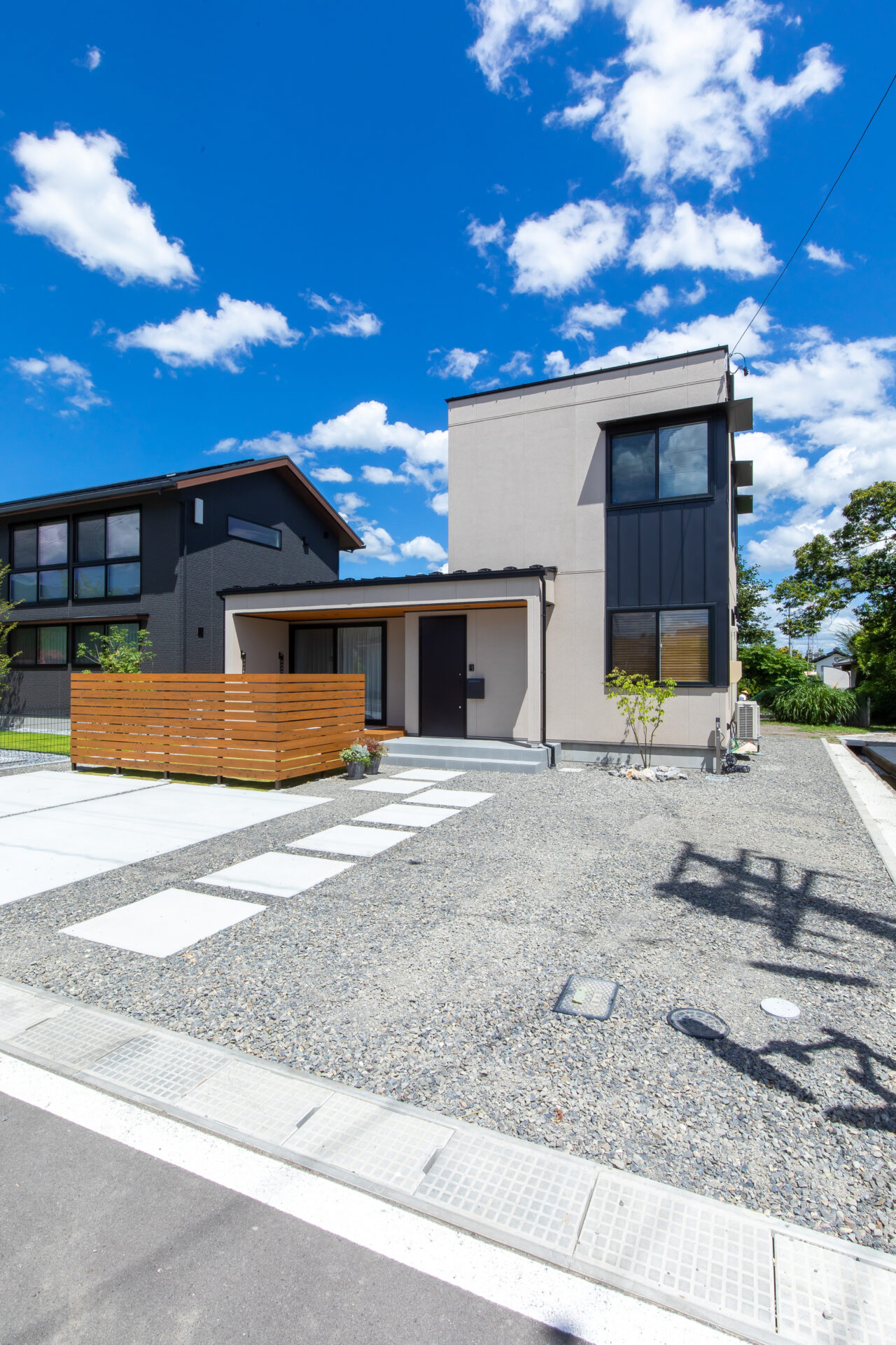 木製フェンスのお庭