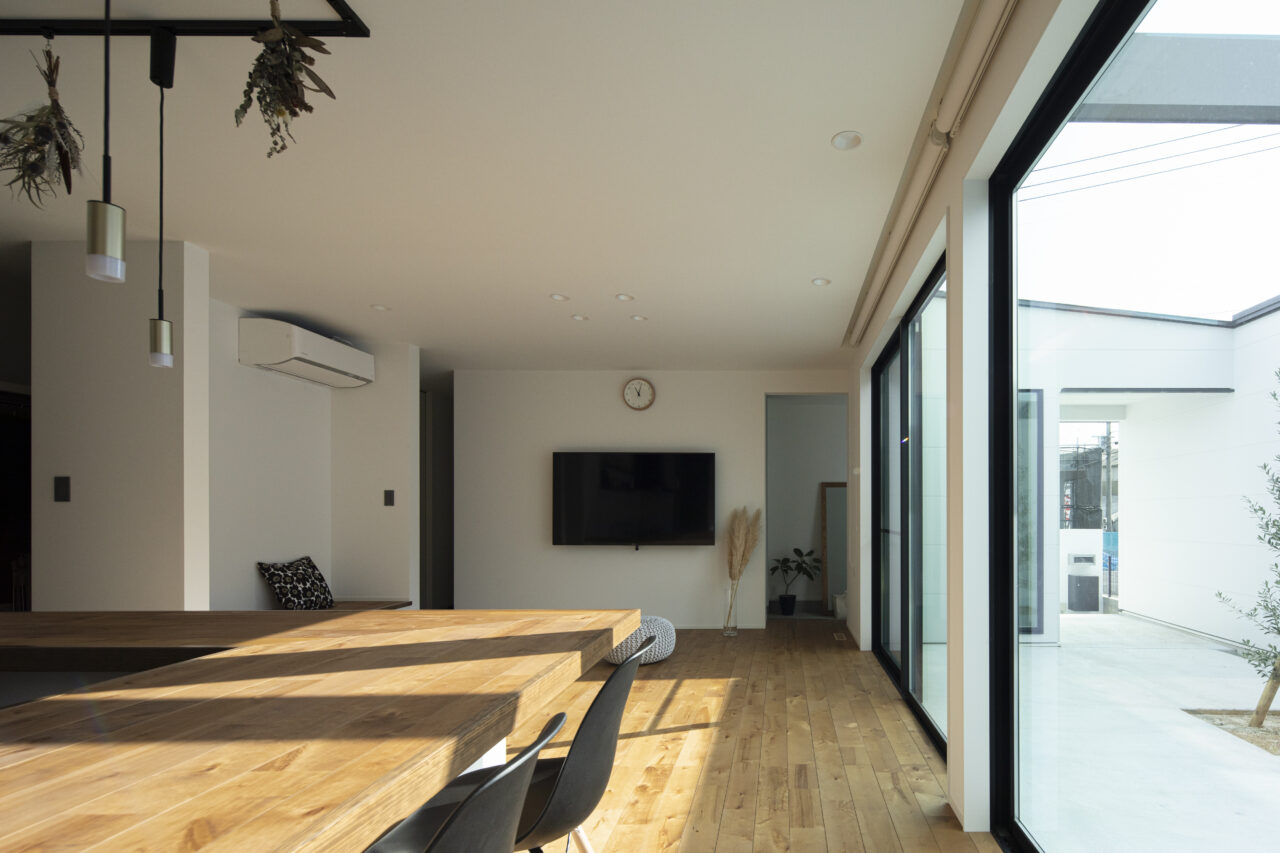 どこにいても子どもの気配が分かる平屋