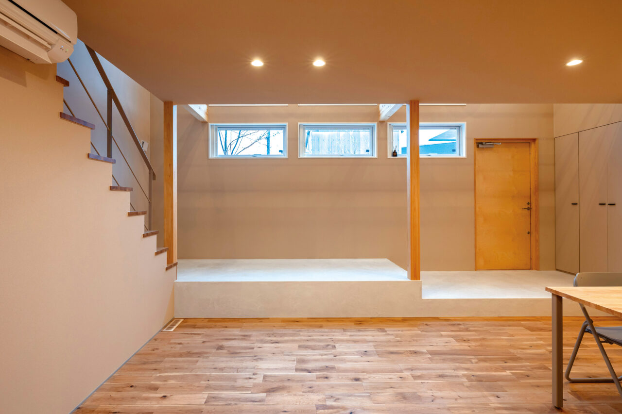 ２段ある玄関土間