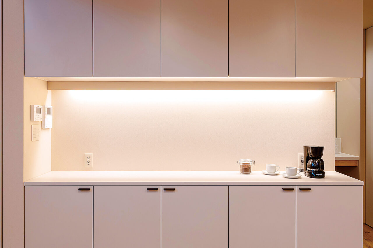 キッチン収納とリビング収納を兼ねています