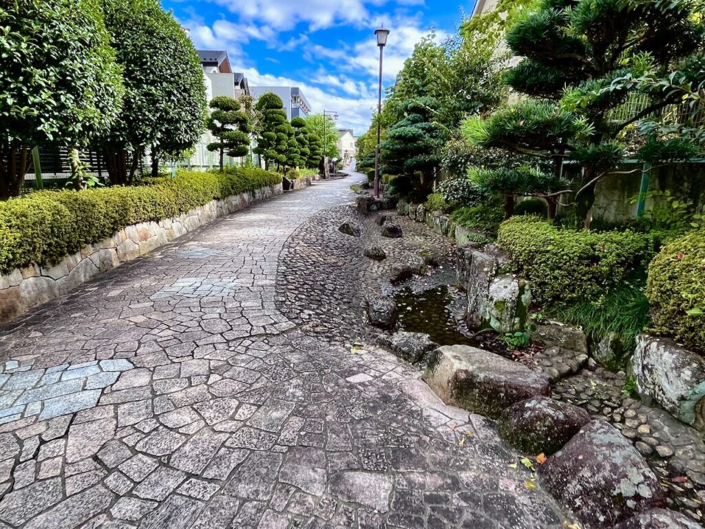 長久手市せせらぎの径
